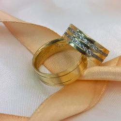 Aliança em Ouro - Modelo Isis - AO098 - Almeida Prada