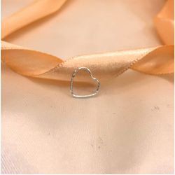 Pircing em Prata - Modelo Coração Liso Daith - PP... - Almeida Prada