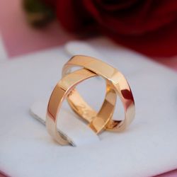 ALIANÇA DE OURO 18K - MODELO YUMI - ARN22 - Almeida Prada
