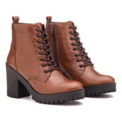 Bota Cano Curto, Cláudia - Conhaque. - 20400-10 - ANALAURACALCADOS