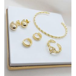 Kit de 02 Brincos, anel ajustável, bracelete Banha... - A S JOIAS E SEMIJOIAS