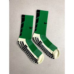 Meia Antiderrapante NK Performance Verde Escuro LI... - GOAT SPORTS