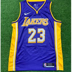 NBA Los Angeles Lakers Decote em V #23 James (Roxo... - GOAT SPORTS