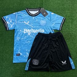 Kit Infantil Bayer Leverkusen 24/25 - Azul - KIDS1... - GOAT SPORTS
