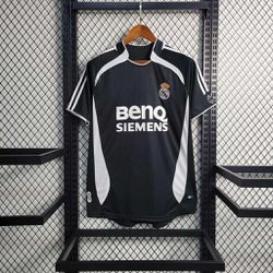 Camisa Retro Real Madrid - 06/07 - Torcedor Mascul... - GOAT SPORTS