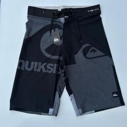 Bermuda Surf Quiksilver Preta/Cinza - Atacado das Tailandesas
