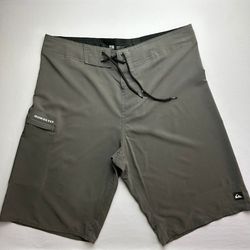 Bermuda Walker quiksilver simbolo cinza - Atacado das Tailandesas