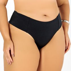 BIQUINI PLUS COM RECORTE LISO PRETO - Banho de Mar