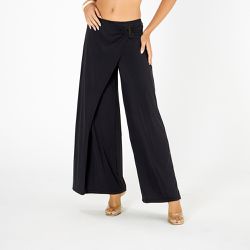 CALCA ENVELOPE COM DETALHE DE ARGOLA PRETO - Banho de Mar