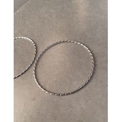 Bracelete Fino Torcido Ródio - 0978997 - ISABELA MATTOS ACESSÓRIOS