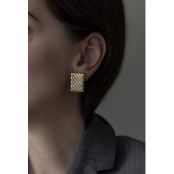 Brinco Retangular Texturizado Ouro - 8472342374 - ISABELA MATTOS ACESSÓRIOS