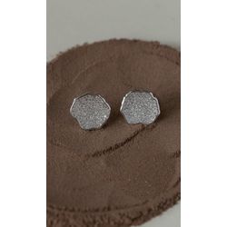 Brinco Botão Organic Cravejado Ródio - 73947374974... - ISABELA MATTOS ACESSÓRIOS
