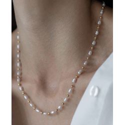 Colar Mini Pérolas e Esferas Ouro - 7597593 - ISABELA MATTOS ACESSÓRIOS