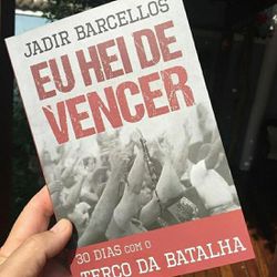 LIVRO EU HEI DE VENCER 30 DIAS COM O TERÇO DA BATA... - Benedictus Livraria Católica