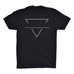 Camiseta Betta13 Triângulo Central Preto - camiset... - Betta13