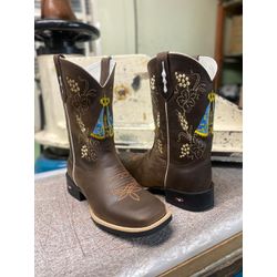 Bota Texana em Couro Nossa Senhora Aparecida Café ... - Botas Texanas Fabi