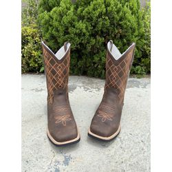 Bota Texana em Couro Marrom e Laranja - BTM60 - Botas Texanas Fabi