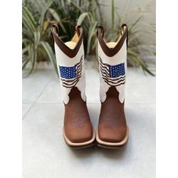 Bota Texana em Couro Bandeira Solado Jump - BTMBan... - Botas Texanas Fabi