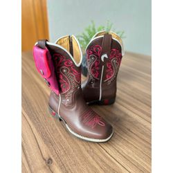 Bota Texana Infantil em Couro com kit Canivete - B... - Botas Texanas Fabi