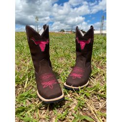 Bota Texana em Couro Touro Rosa - BTF30 - Botas Texanas Fabi