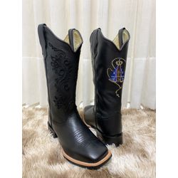 Bota Texana em Couro Terço Nossa Senhora - BTFTERÇ... - Botas Texanas Fabi