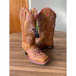 Bota texana em couro MARRON - BTF MARROM - Botas Texanas Fabi