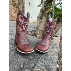 Bota Texana em Couro Café Touro e Folhas - BTF12 - Botas Texanas Fabi