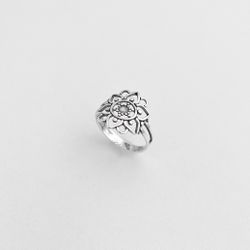 Anel vazado trabalhado flor de lotus prata 925 - ... - BRAGHETTO