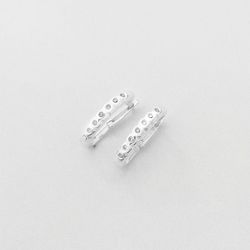 Brinco argola oval abotoar zircônias brancas prata... - BRAGHETTO