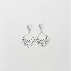 Brinco base lisa e gota pequena indiana prata 925 ... - BRAGHETTO