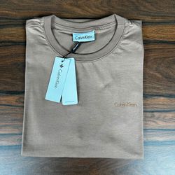 Camiseta CK Caqui - A-5872 - Loyalty Club