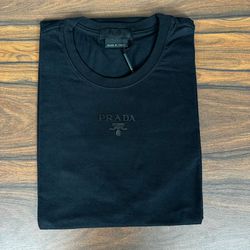 Camiseta Prada Preto. - A-6577 - DROPA AQUI