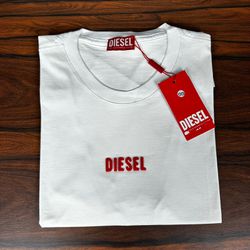 Camiseta Diesel Off White. - C-6583 - DROPA AQUI