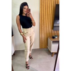 Calça de Alfaiataria Modelo Cenoura Bege - Cajuá Franca
