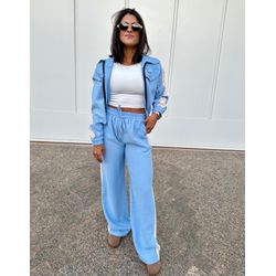 Conjunto Feminino Esportivo Azul com Faixa Branca - Cajuá Franca