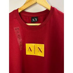 Camiseta Luxo Arm Estampada - Vermelho - 10500335 - Atacado da Camiseteria Poa