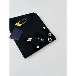 Camiseta Importação LV Estampada - Preto - Import... - Atacado da Camiseteria Poa
