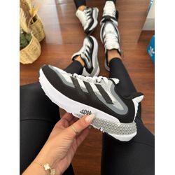 Tênis esportivo Premium preto e branco - B022 - Cantinhodabia