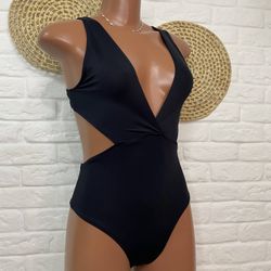 Maiô Decote Preto Liso - CARIOKAS MODA PRAIA