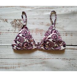 Top Triângulo Fixo Floral Roxo - CARIOKAS MODA PRAIA