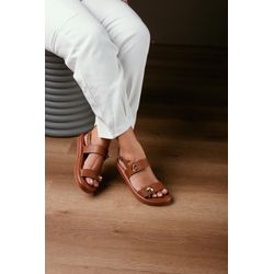 Sandália Flat Max Spike_134- Caramelo - 134- Cara... - LAIS CALÇADOS