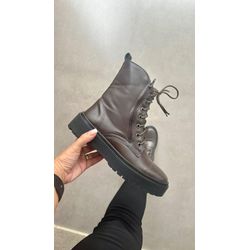 BOTA COTURNO SOLA RETA_1741 - CAFE - 1741 - CAFE - Pitaya Shoes