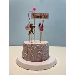 Topo de Bolo Aniversário Boiadeira - CELEBRAH ARTIGOS PARA FESTAS