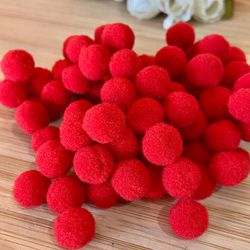 Pompom 1cm Vermelho - Cores Aproximadamente 100un ... - CHAMMA FESTA