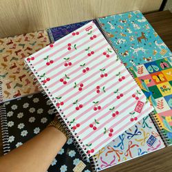 Caderno Espiral 1x1 80 folhas – Uma Stella - 22043... - CHAMMA FESTA