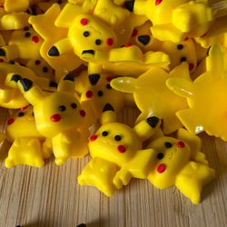  Aplique Emborrachado Pokémon Pikachu 2,5x2cm - 73... - CHAMMA FESTA