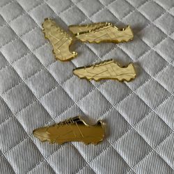 Aplique acrílico espelhado dourado chuteira - 24 - CHAMMA FESTA