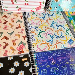 Caderno Espiral 10x1 160 Folhas – Uma Stella - 221... - CHAMMA FESTA
