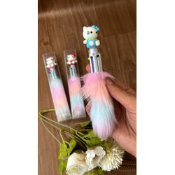 CANETA ESFEROG. PELUCIA HELLO KITTY 6 CORES UN - 0... - CHAMMA FESTA