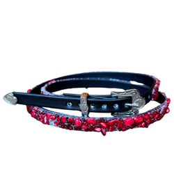 Bandinha de Couro Diamond Cascalho Vermelho para C... - CLUB 21 COUNTRY